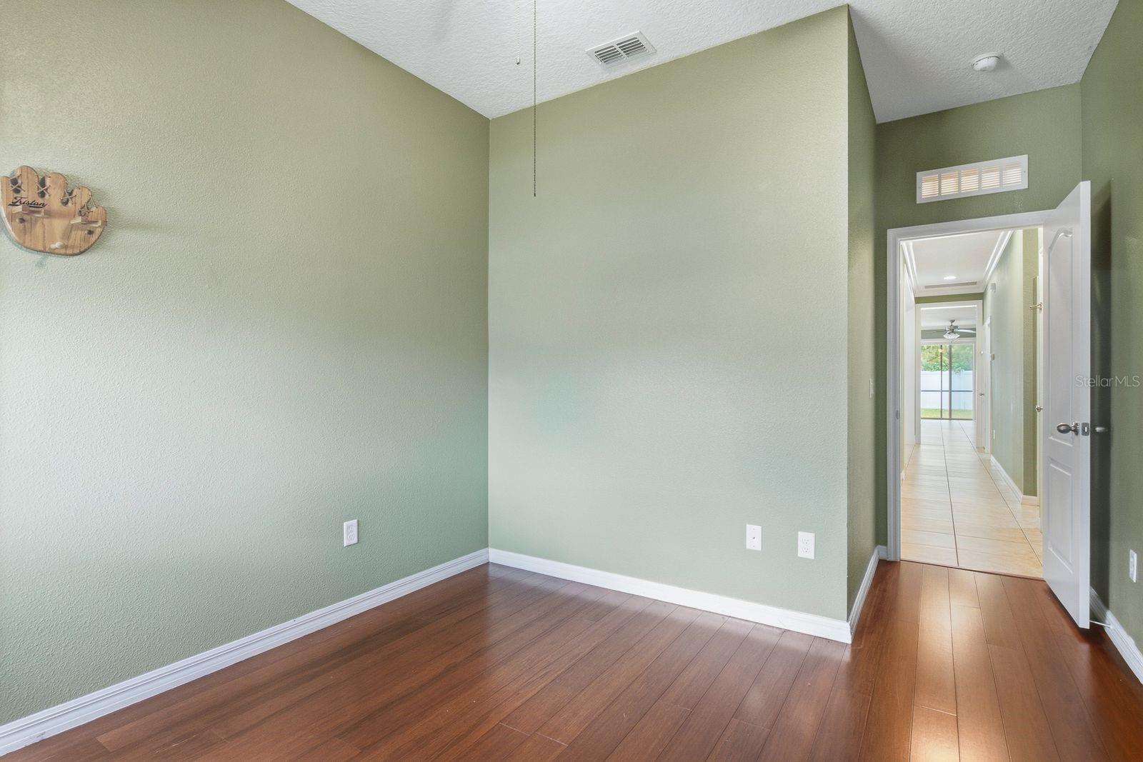 TB8553751 Property Photo 27