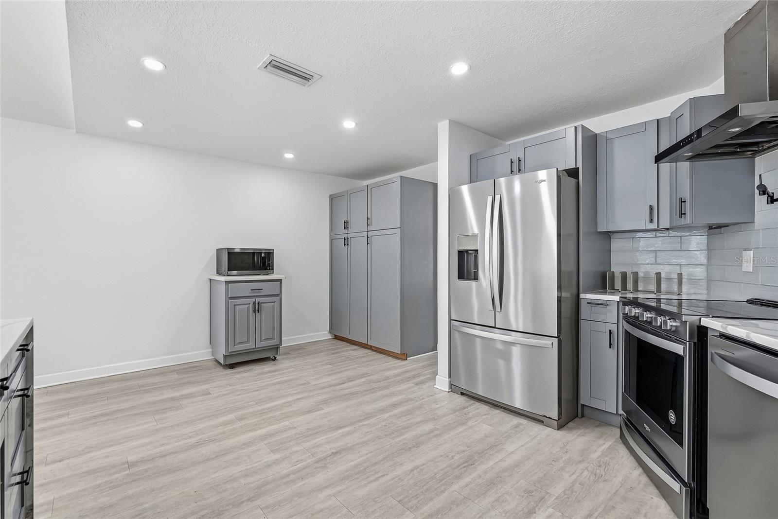 4206 Windtree Dr Property Photo 26