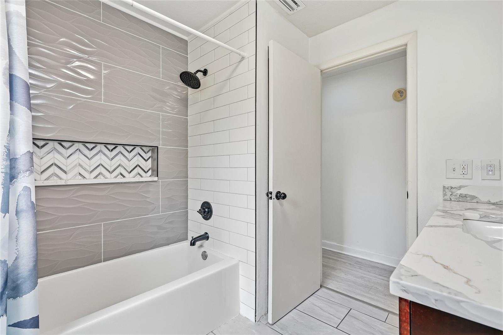 4206 Windtree Dr Property Photo 30