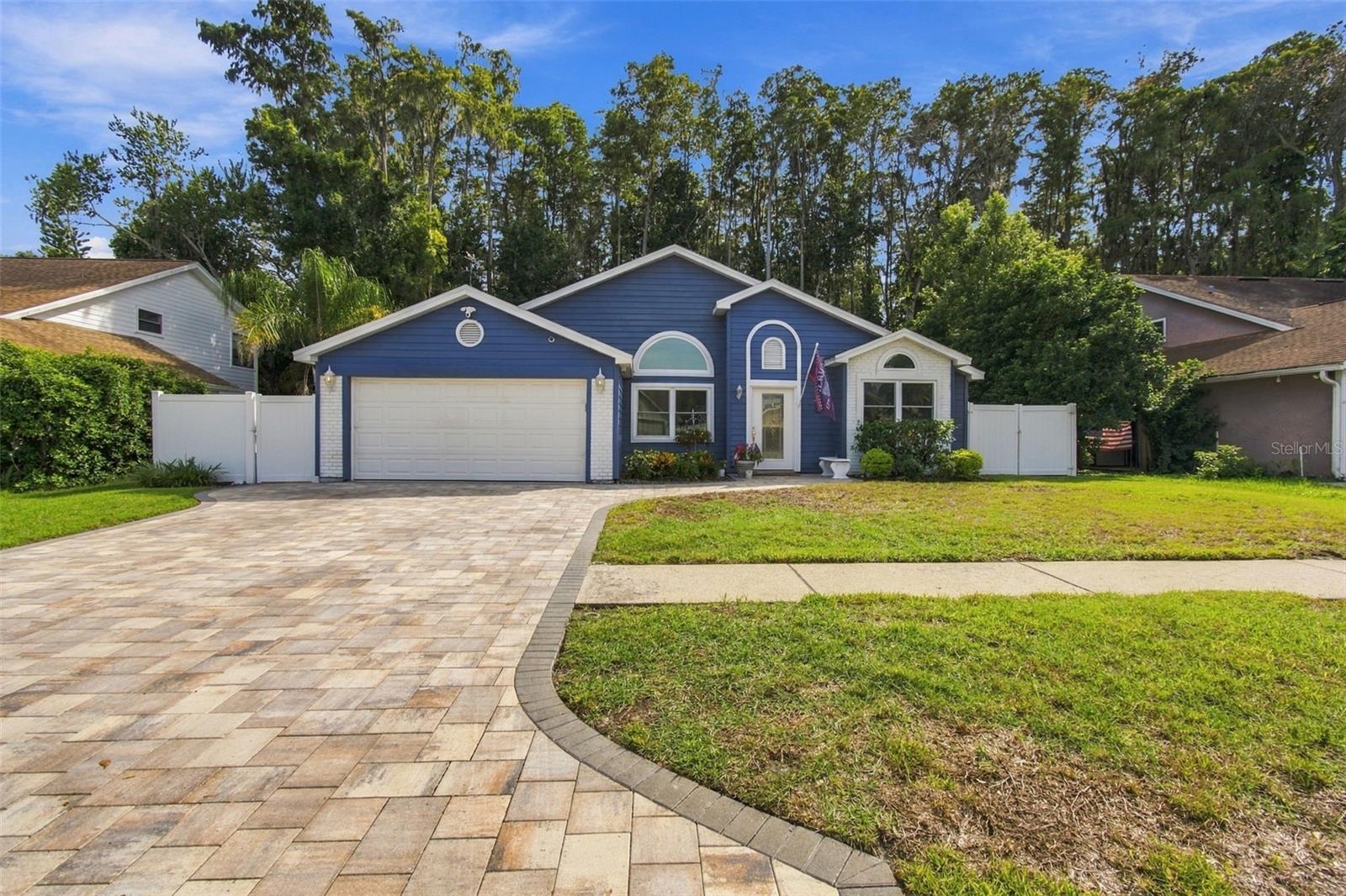 7208 Hideaway Trl Property Photo 2