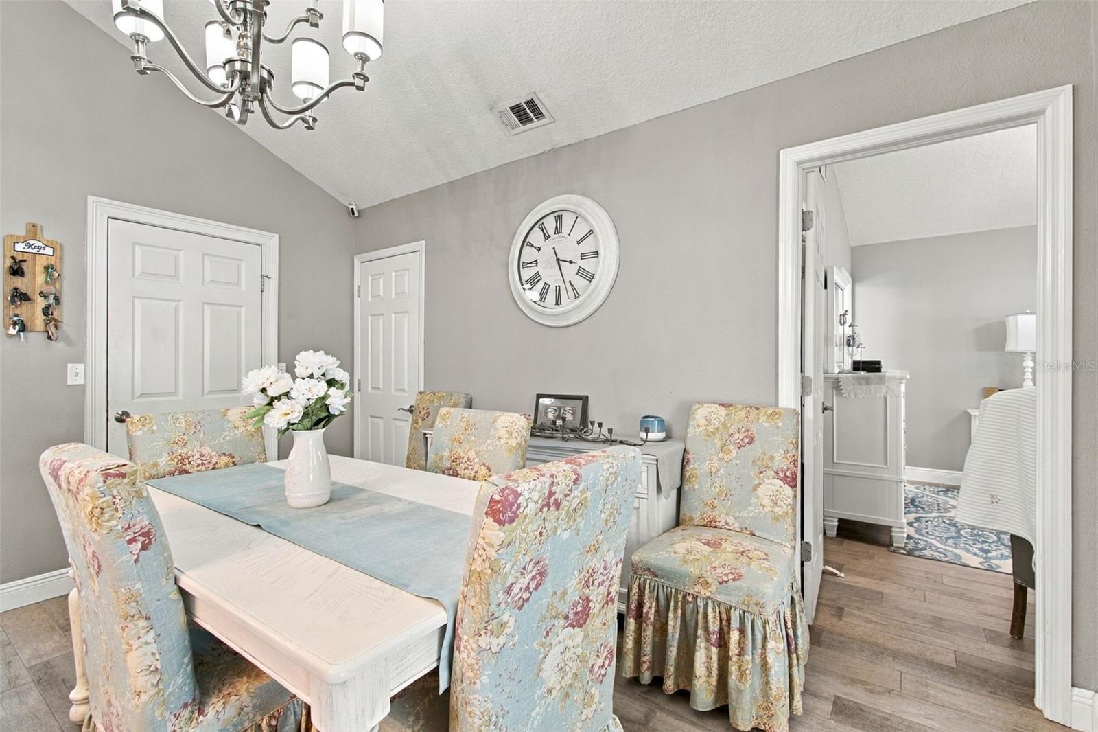 7208 Hideaway Trl Property Photo 19