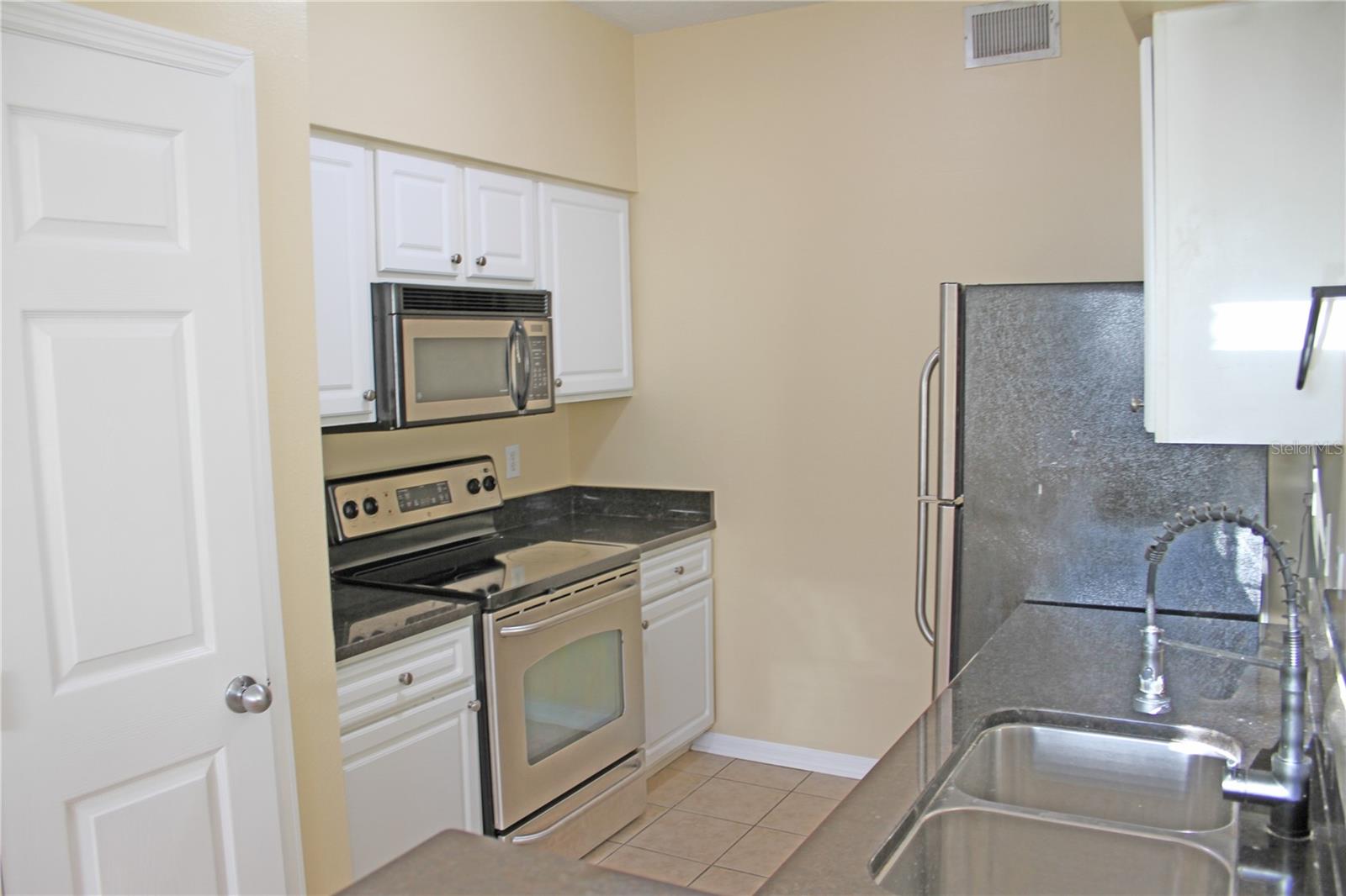 1910 E Palm Ave #9201 Property Photo 6