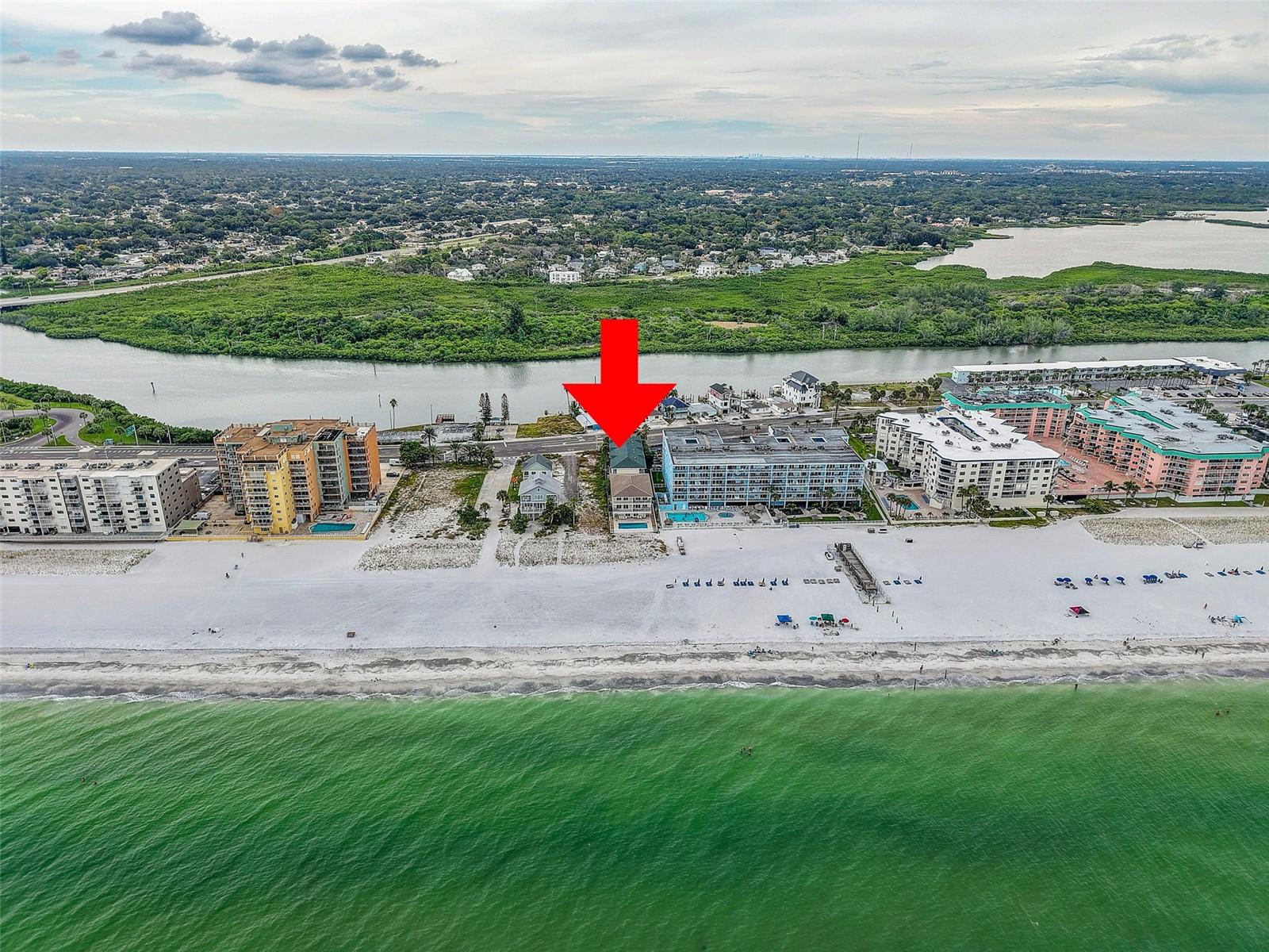 18522 Gulf Blvd #d Property Photo 1