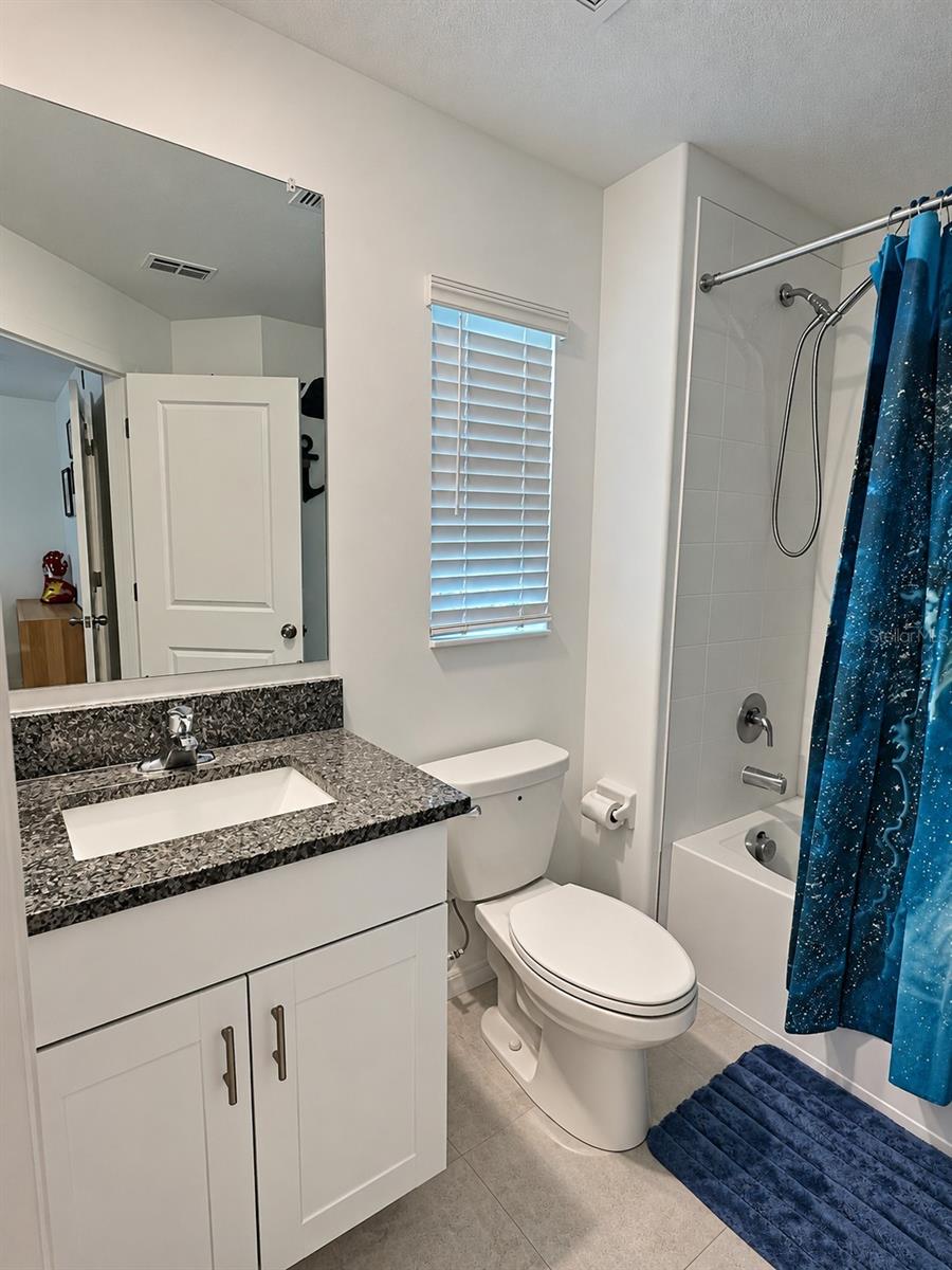 5111 Forum Blvd Property Photo 10