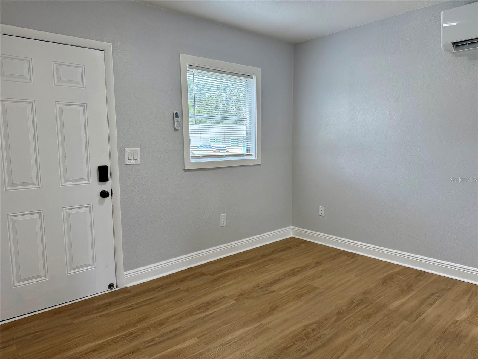 301 80th Ave Ne Property Photo 3