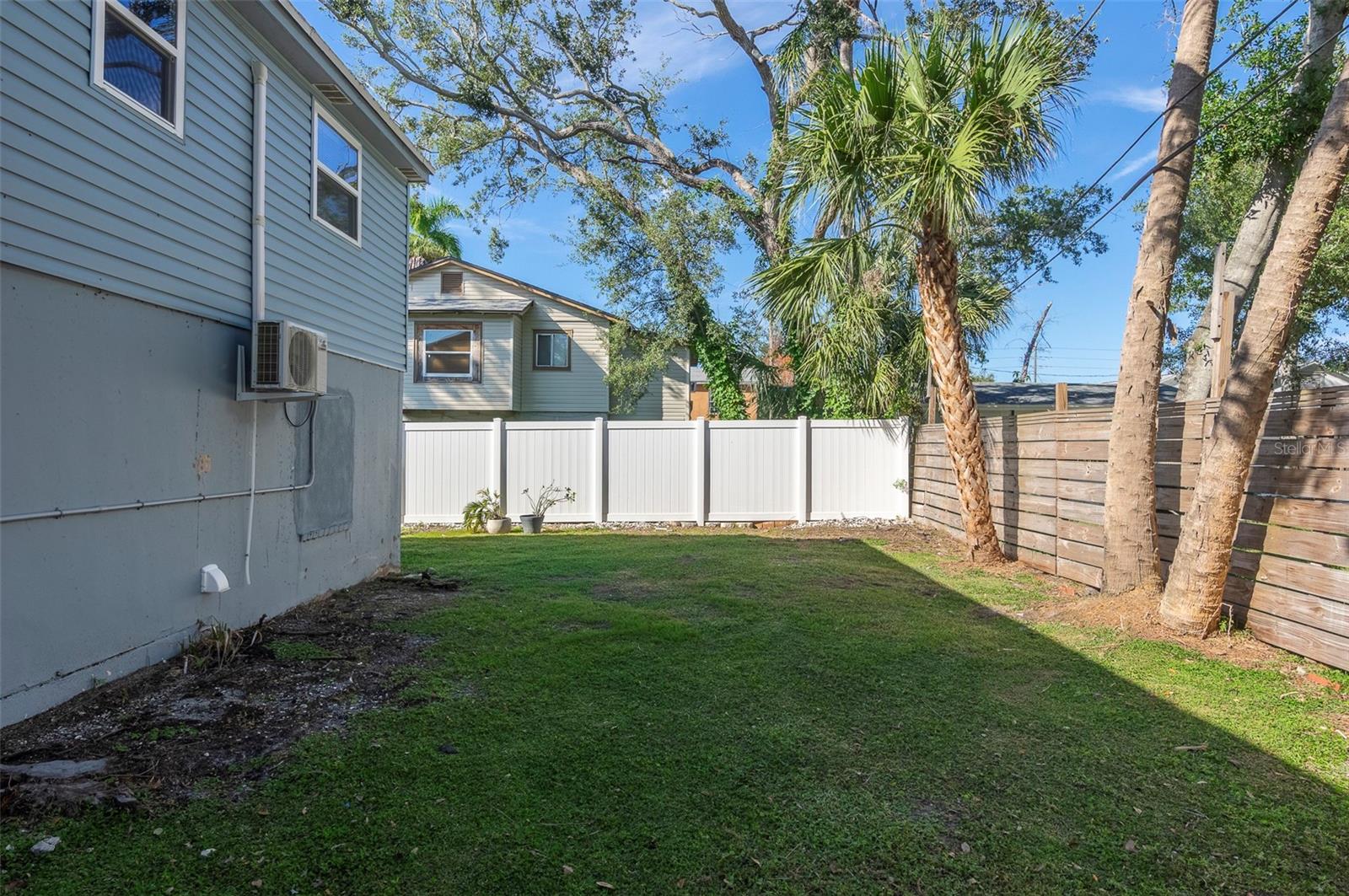 2230 E Harbor Dr S Property Photo 25
