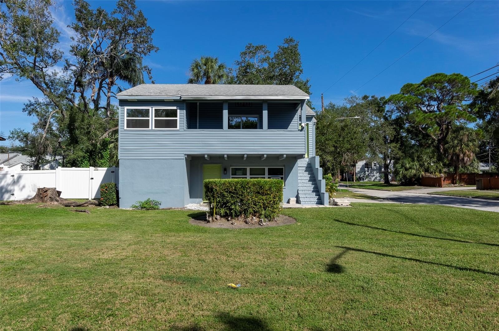 2230 E Harbor Dr S Property Photo 30