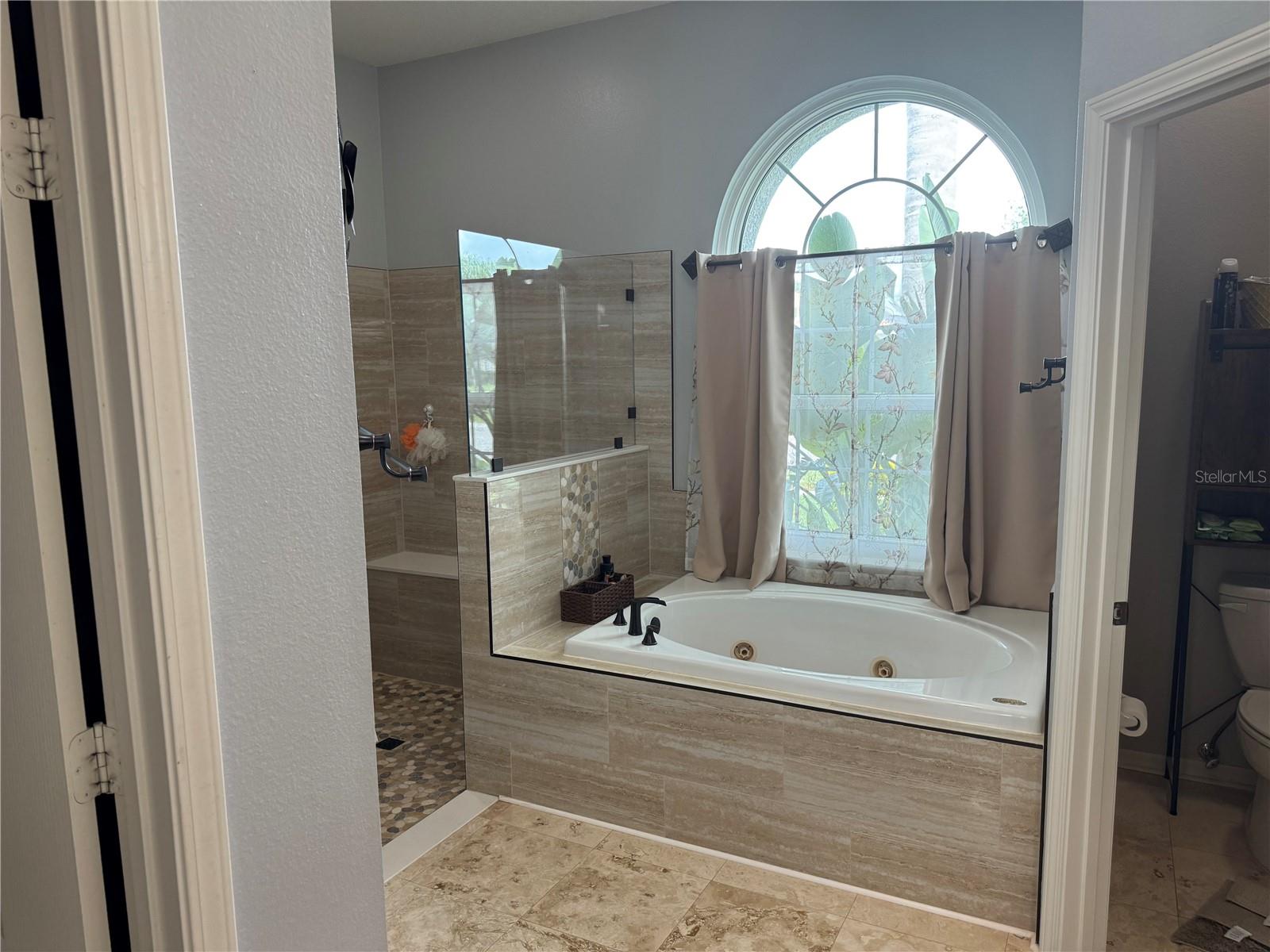 4103 Snipe Ln Property Photo 18