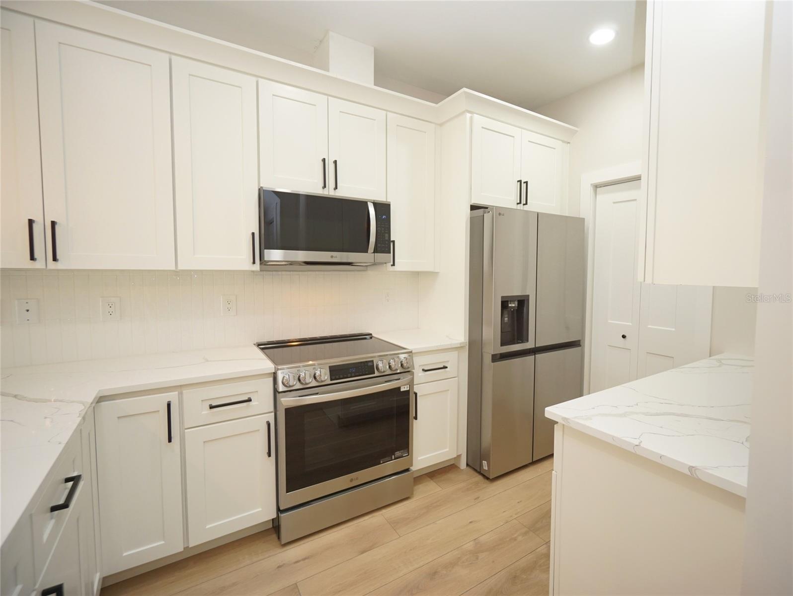 4308 W Gray St #4 Property Photo 10