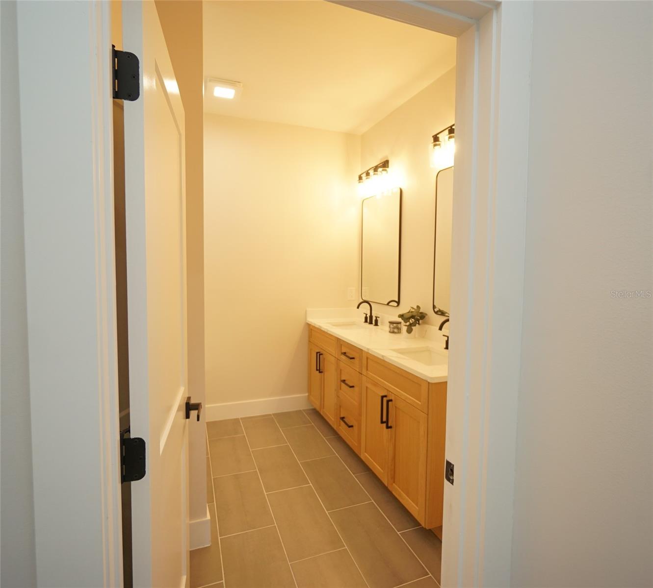 4308 W Gray St #4 Property Photo 28