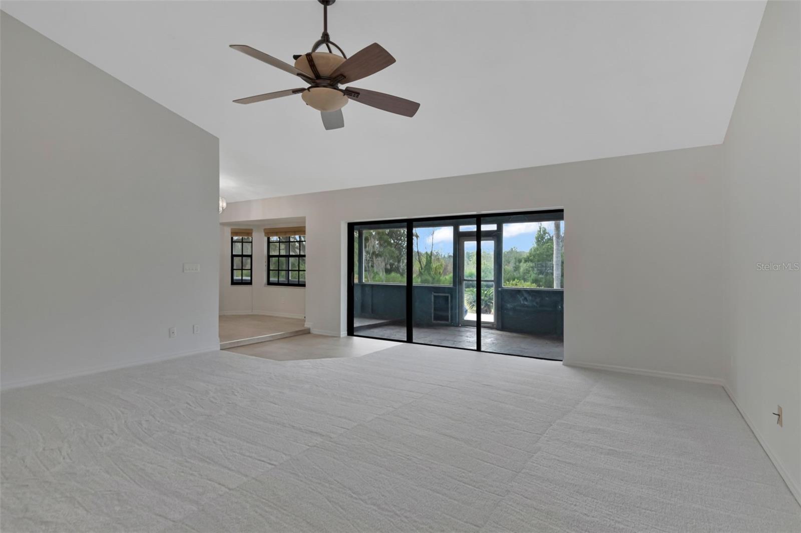 38118 Huff Dr Property Photo 6
