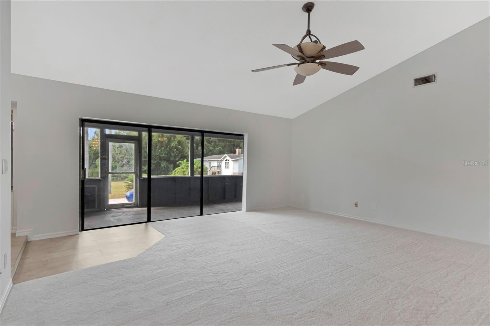 38118 Huff Dr Property Photo 9