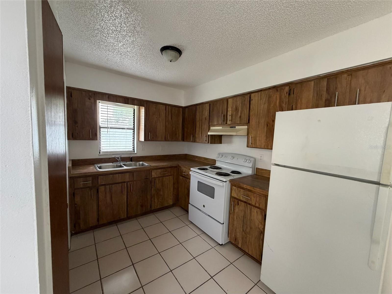 4851 16th St Property Photo 7