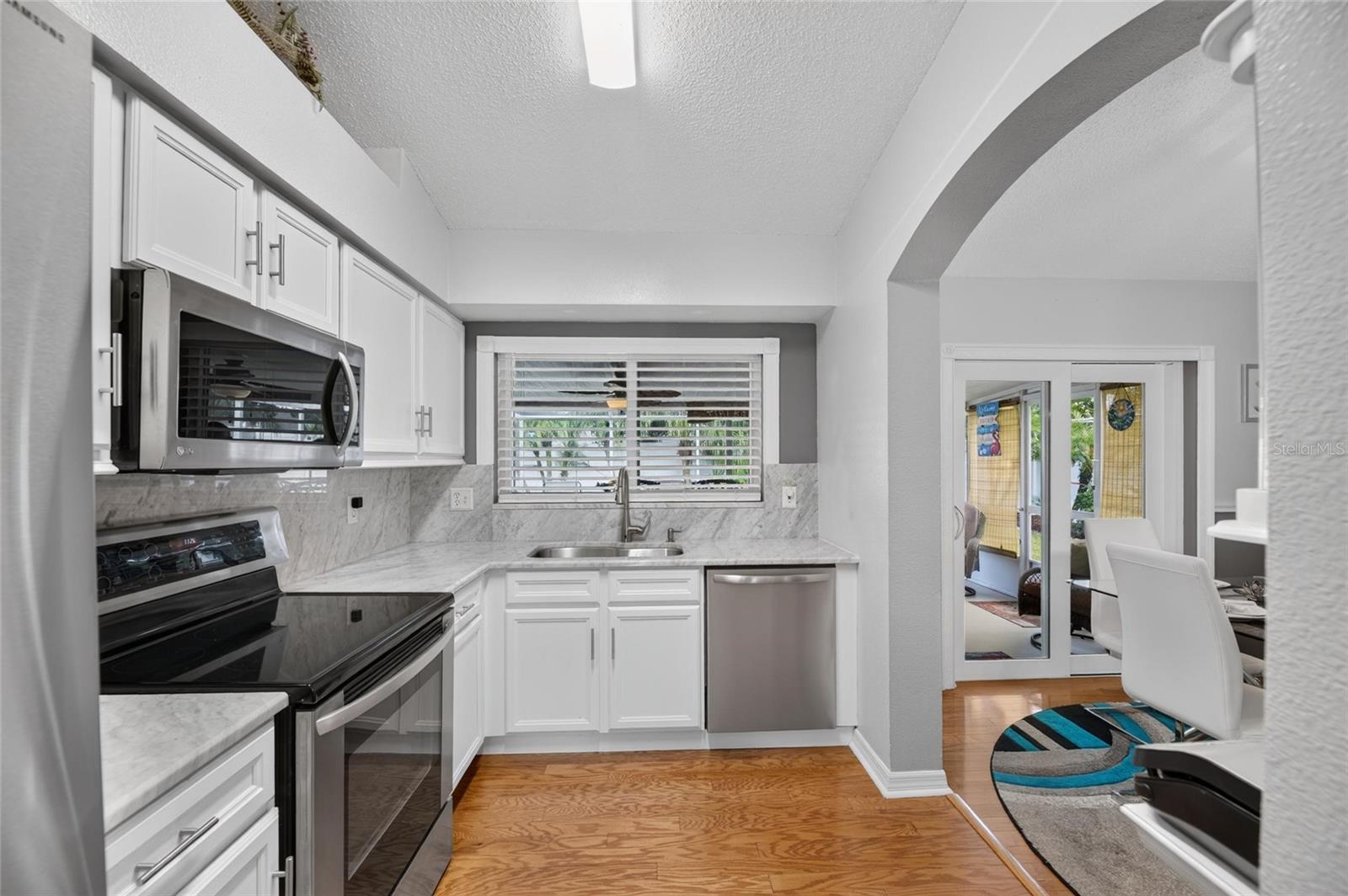 12138 Buffington Ln Property Photo 17