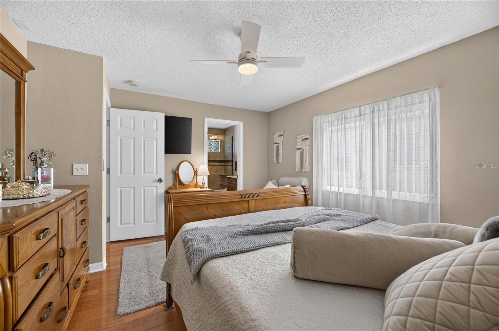 12138 Buffington Ln Property Photo 24