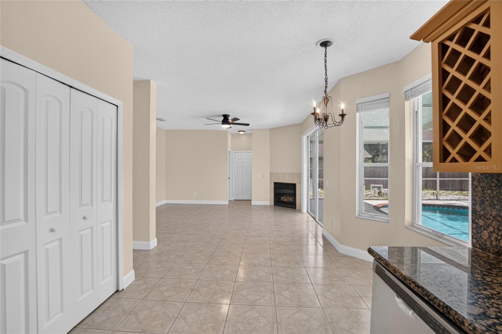 9110 Rockrose Dr Property Photo 16