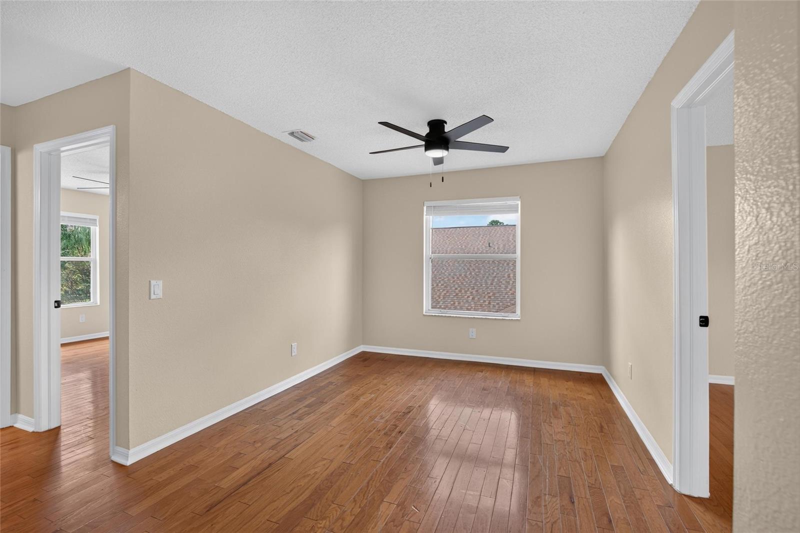 9110 Rockrose Dr Property Photo 22