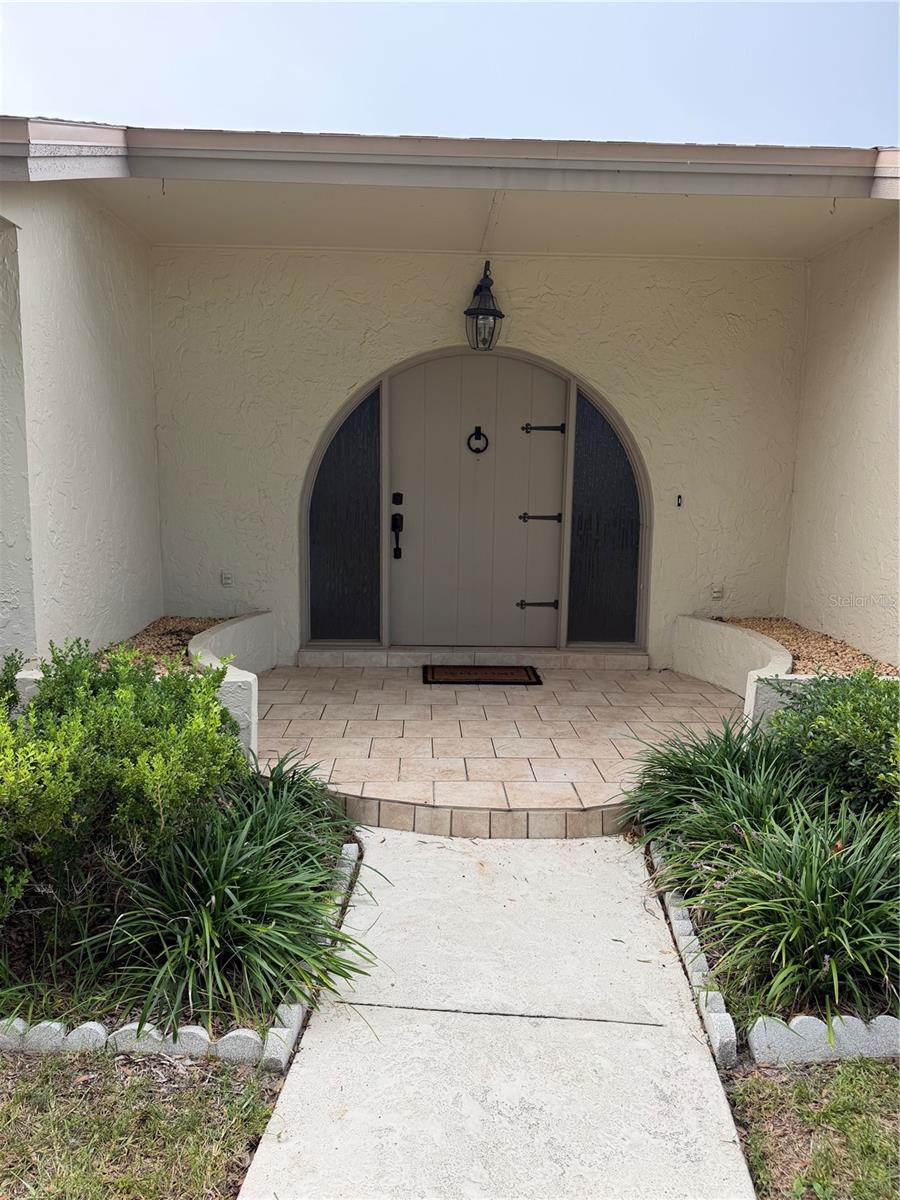 14436 Bay Hills Dr Property Photo 3