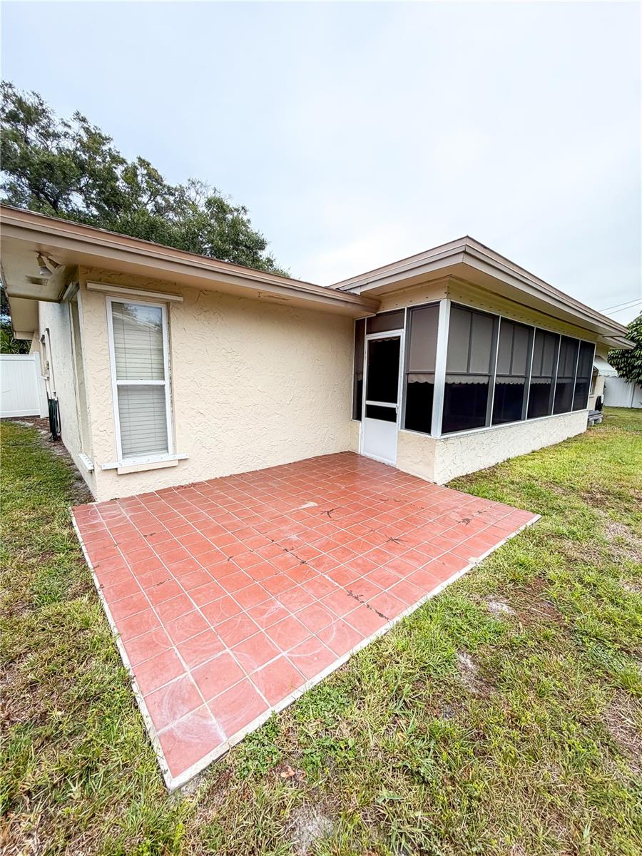 14436 Bay Hills Dr Property Photo 32