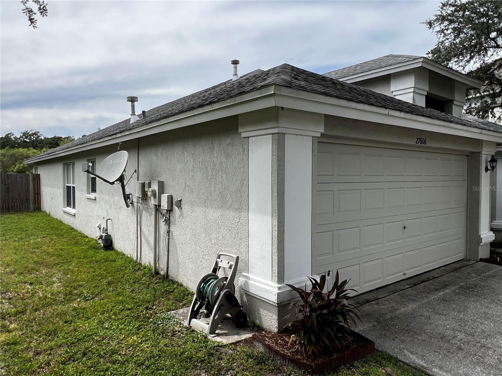 27606 Sky Lake Cir Property Photo 7