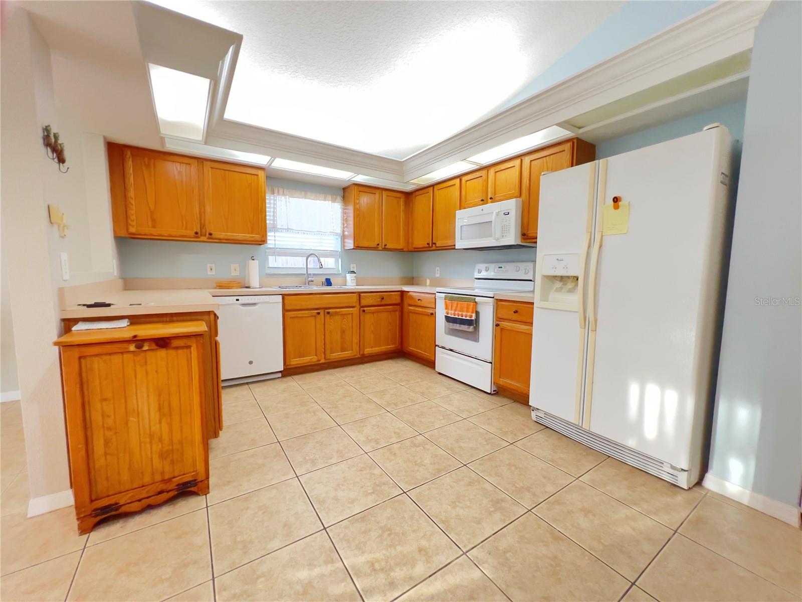 27606 Sky Lake Cir Property Photo 40