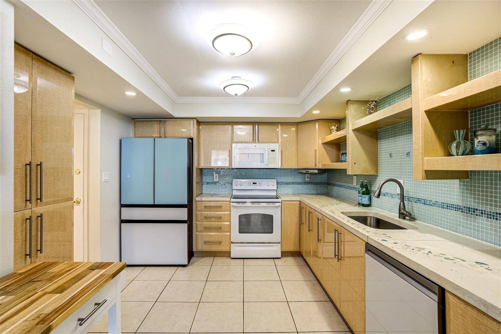 17920 Gulf Blvd #102 Property Photo 5