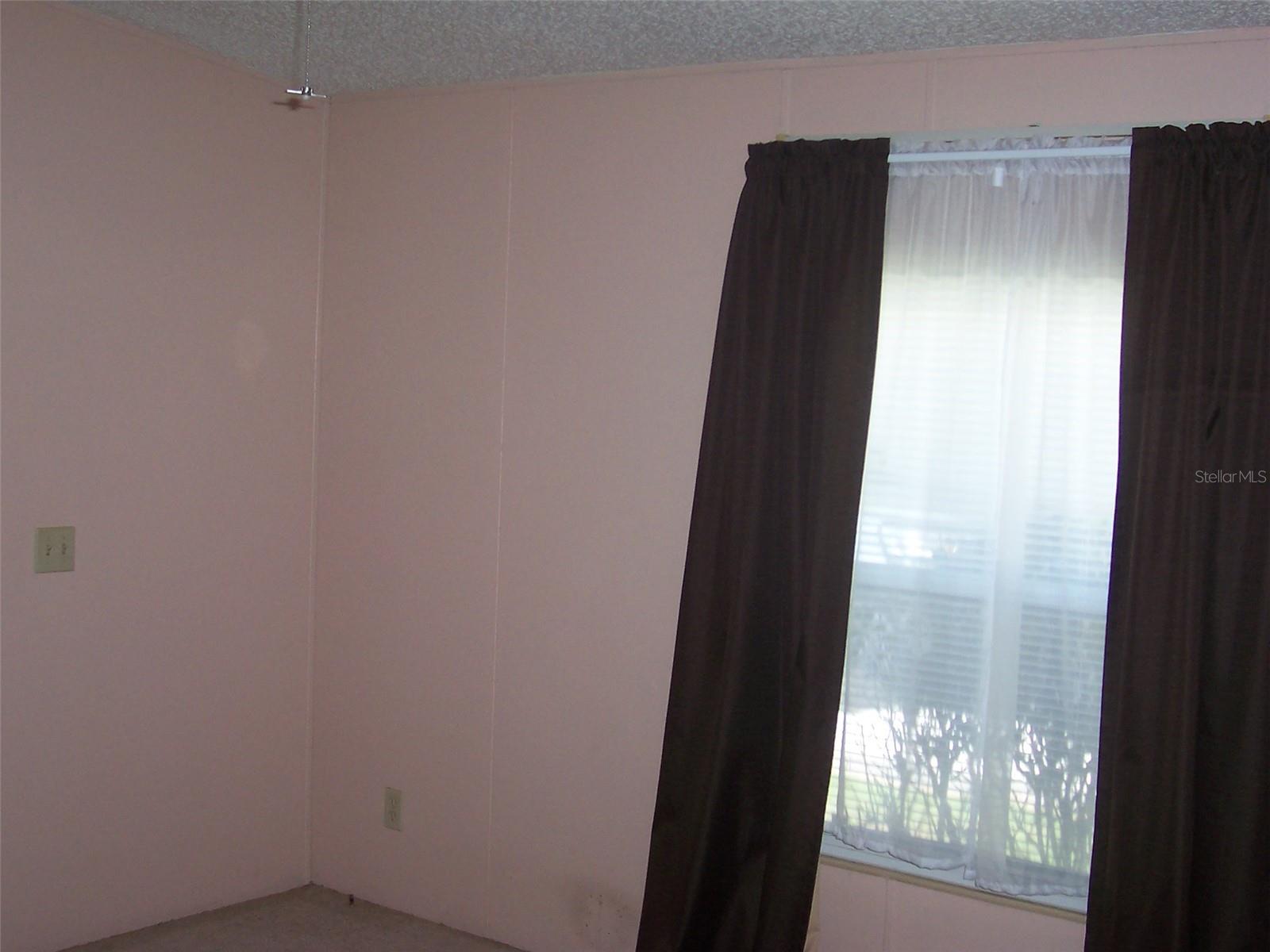 TB8553876 Property Photo 14