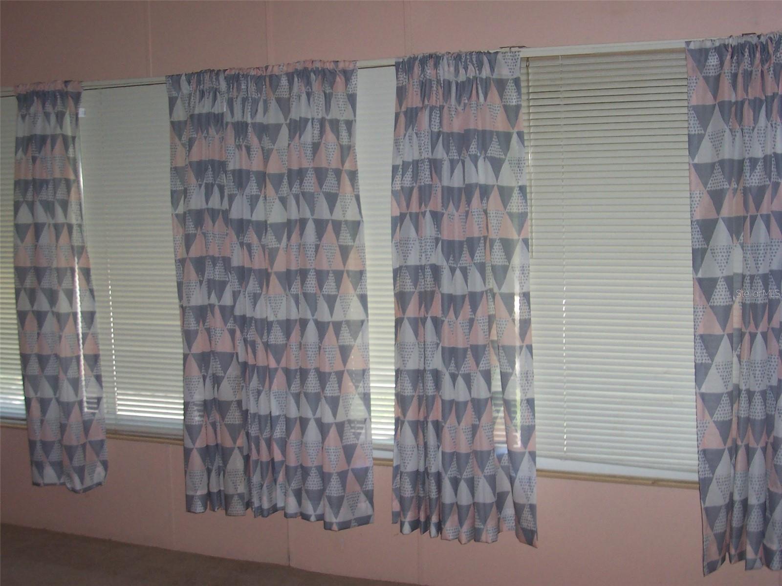 TB8553876 Property Photo 17