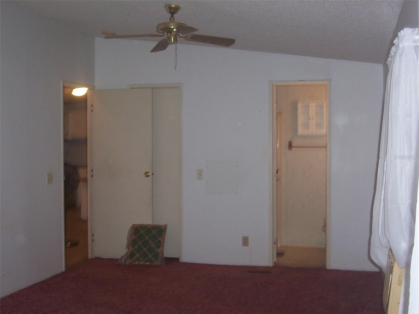 TB8553876 Property Photo 23