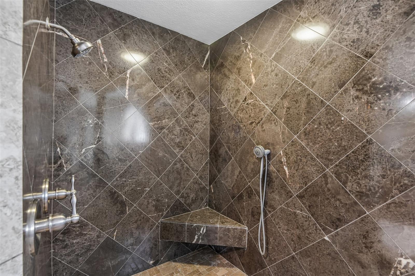 3157 N Canal Dr Property Photo 25