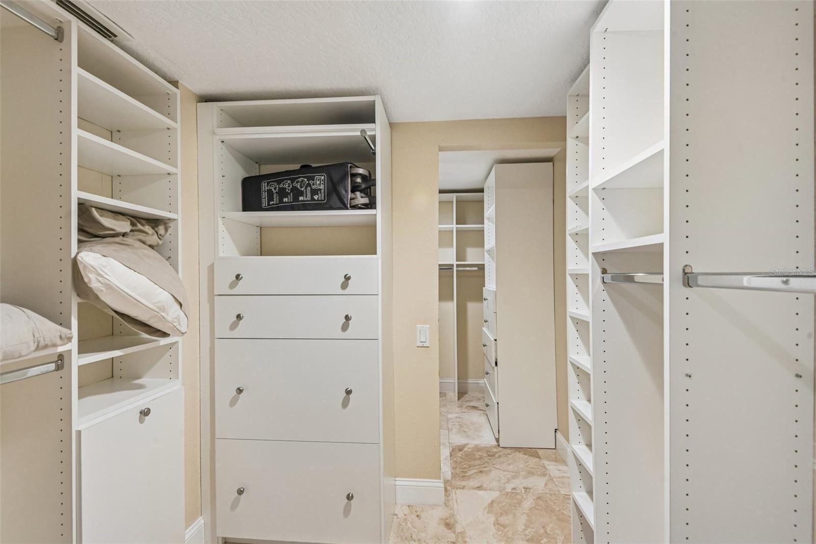 3157 N Canal Dr Property Photo 28