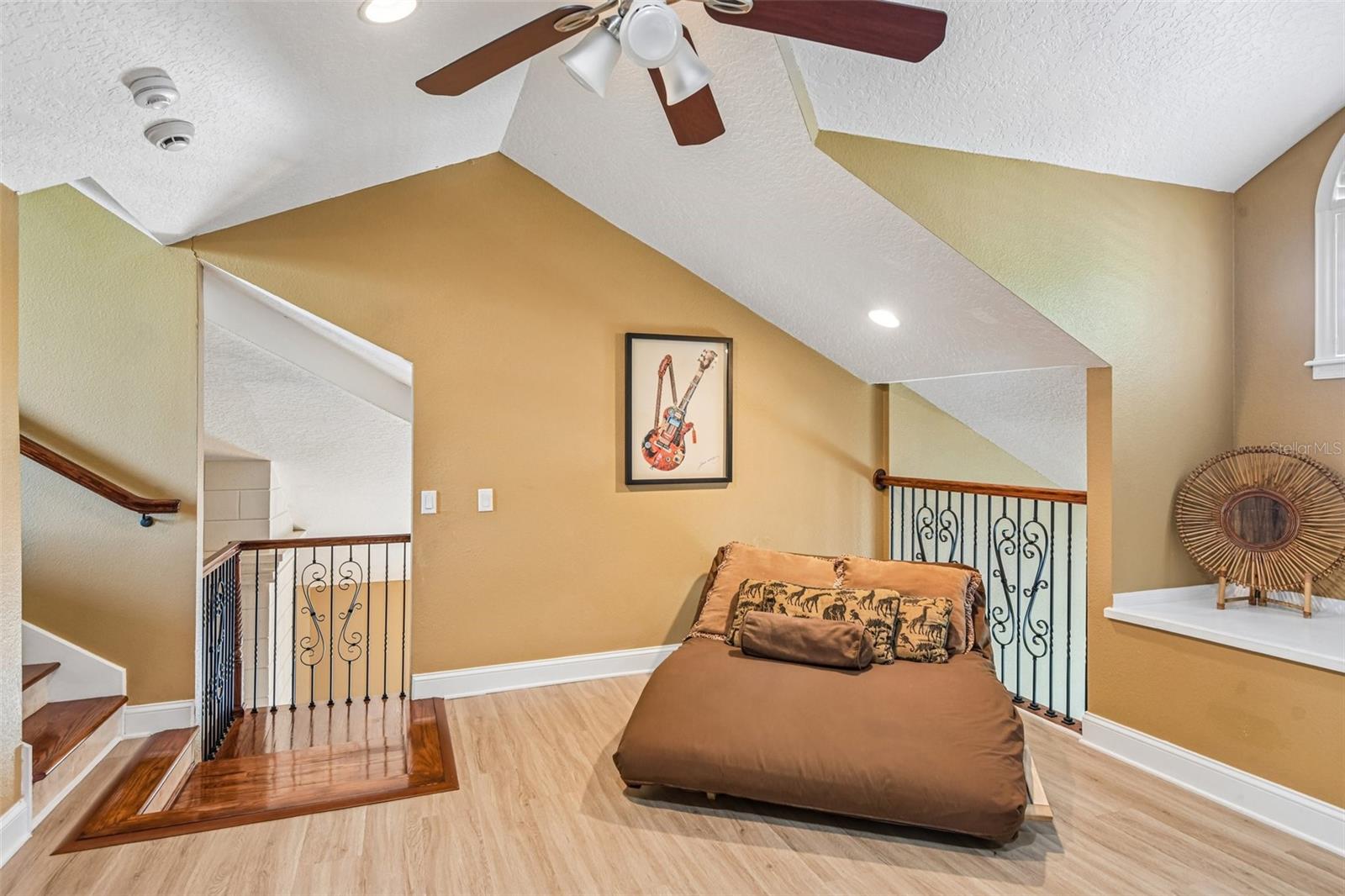 3157 N Canal Dr Property Photo 49