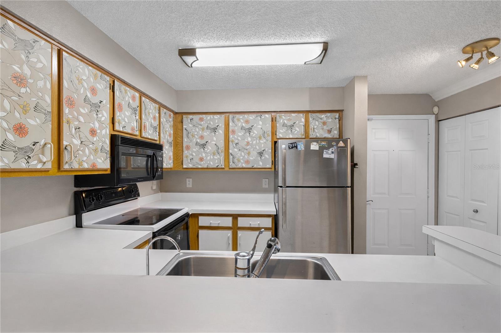 2400 Feather Sound Dr #425 Property Photo 7