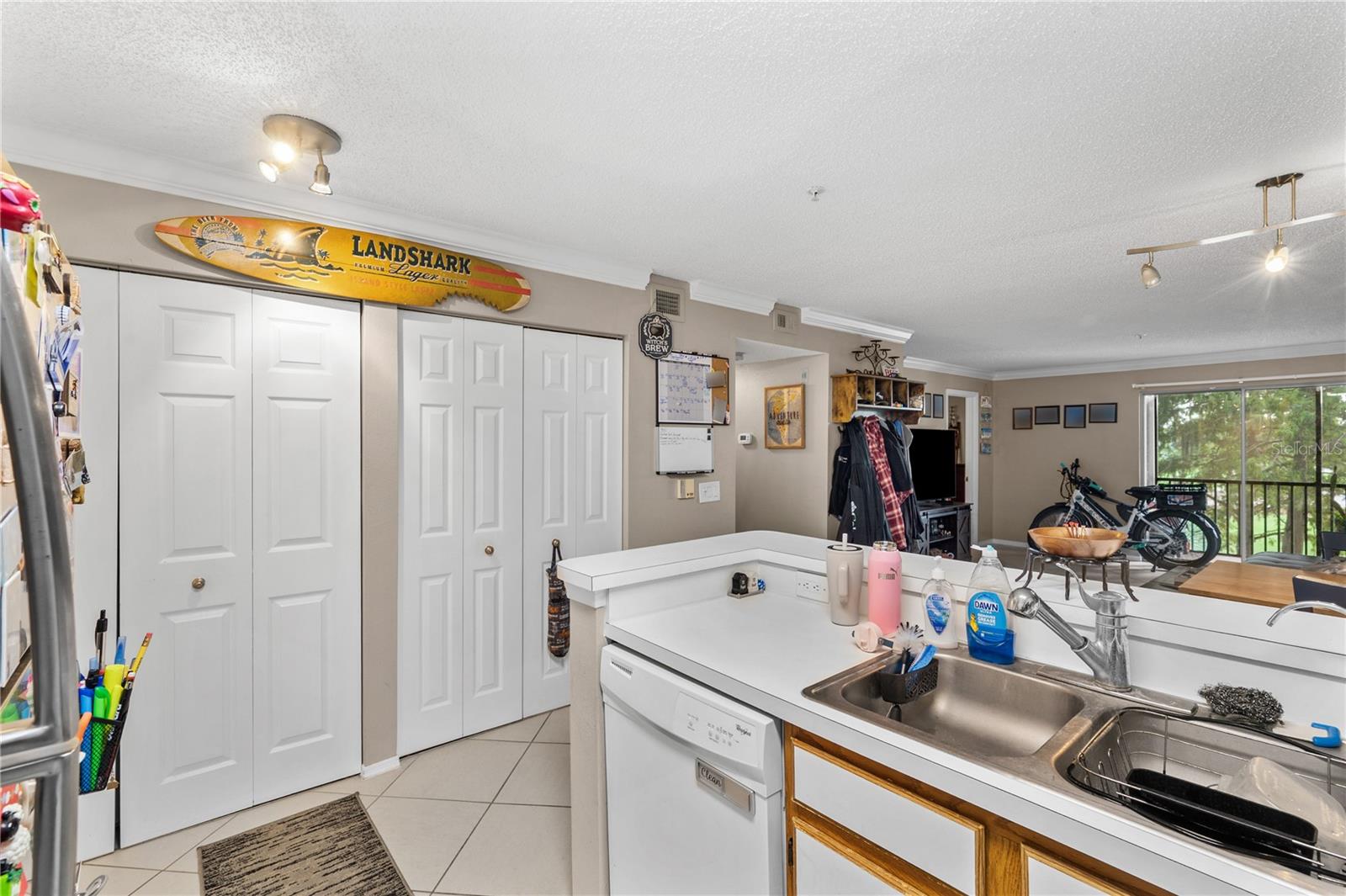 2400 Feather Sound Dr #425 Property Photo 10