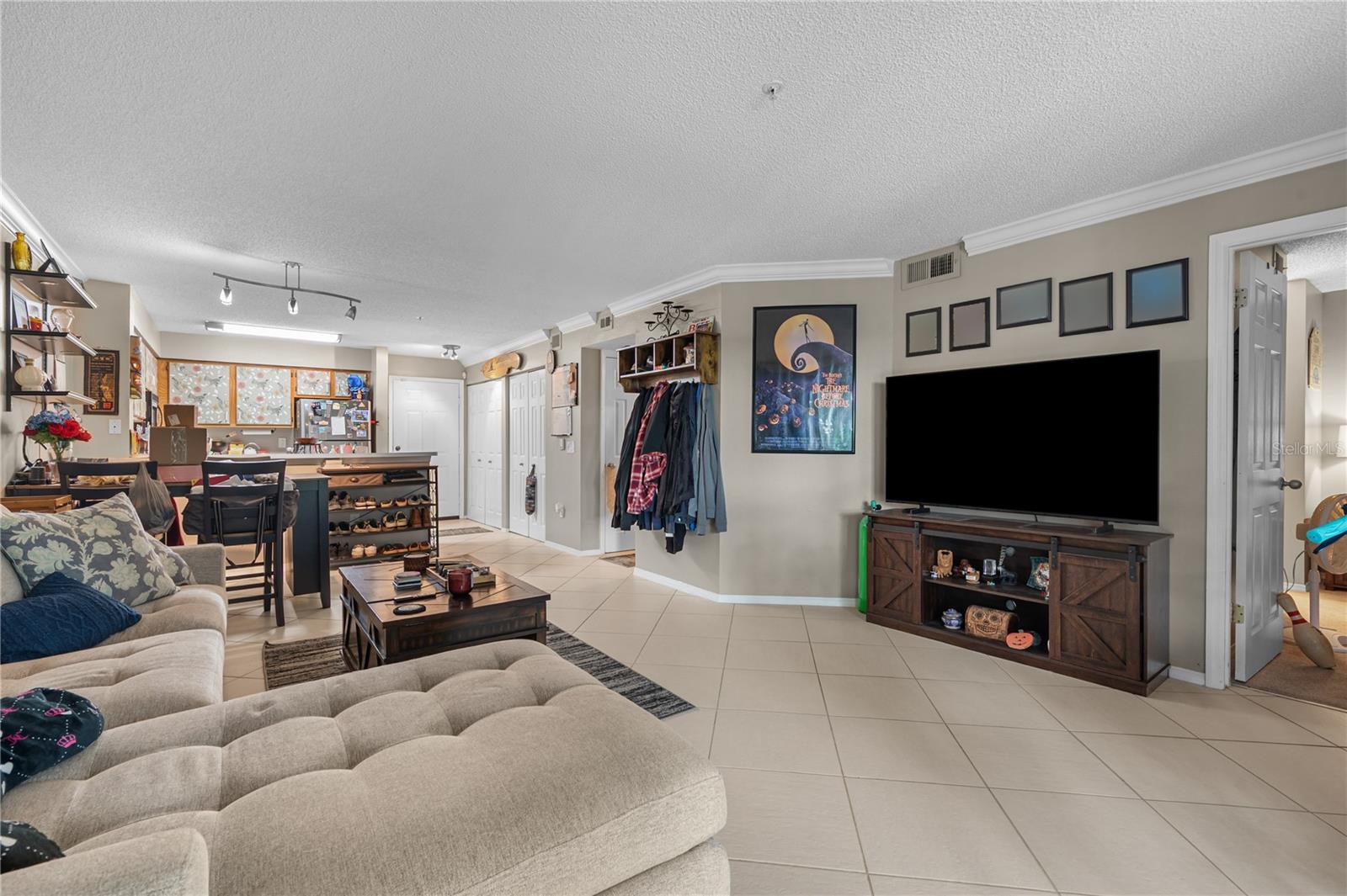 2400 Feather Sound Dr #425 Property Photo 16