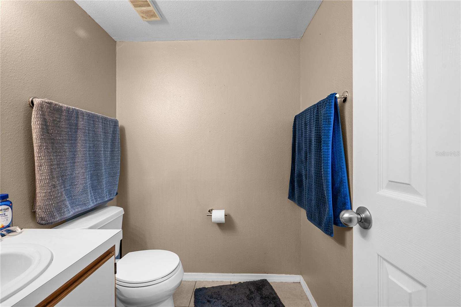 2400 Feather Sound Dr #425 Property Photo 22