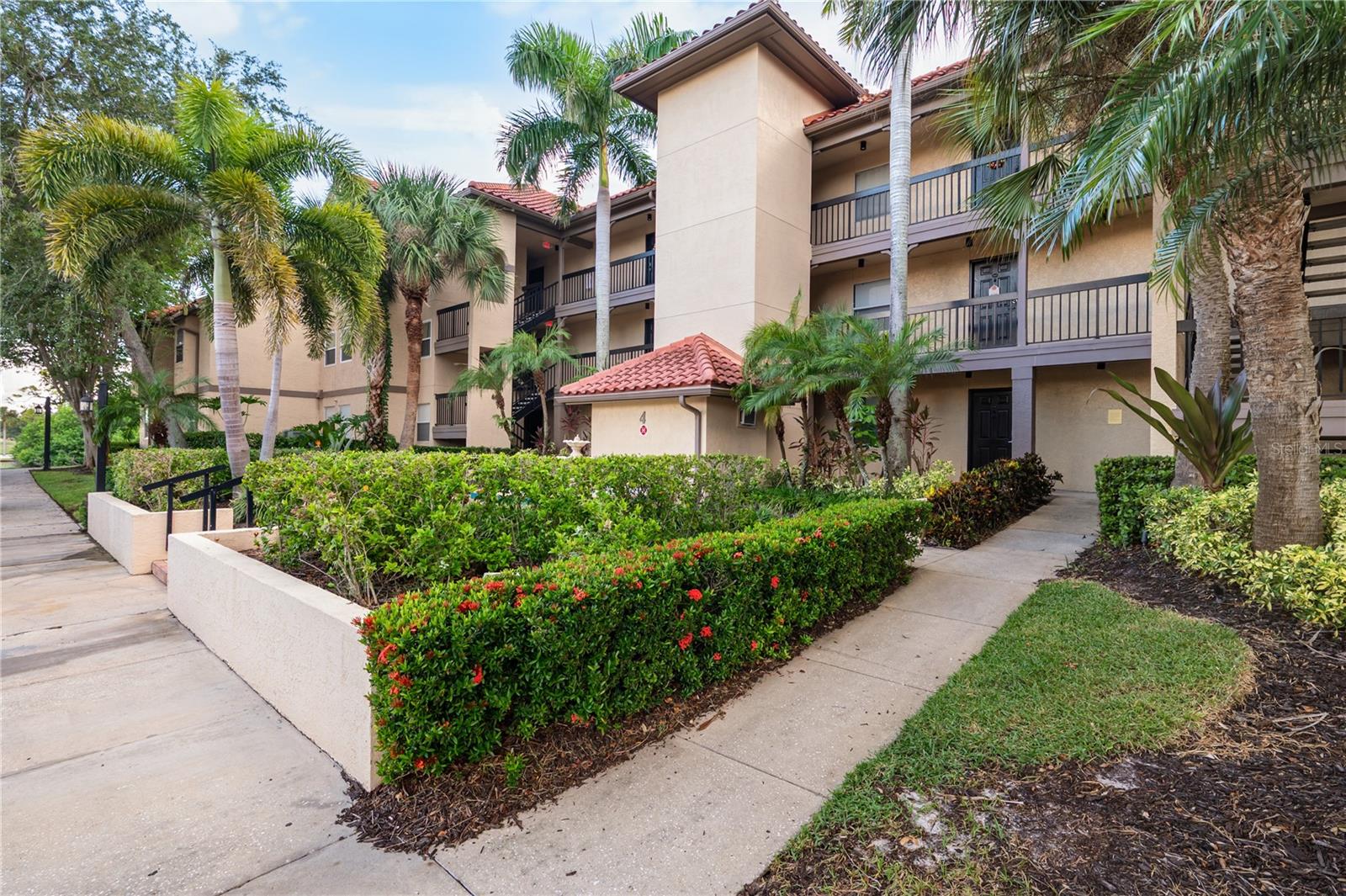 2400 Feather Sound Dr #425 Property Photo 36