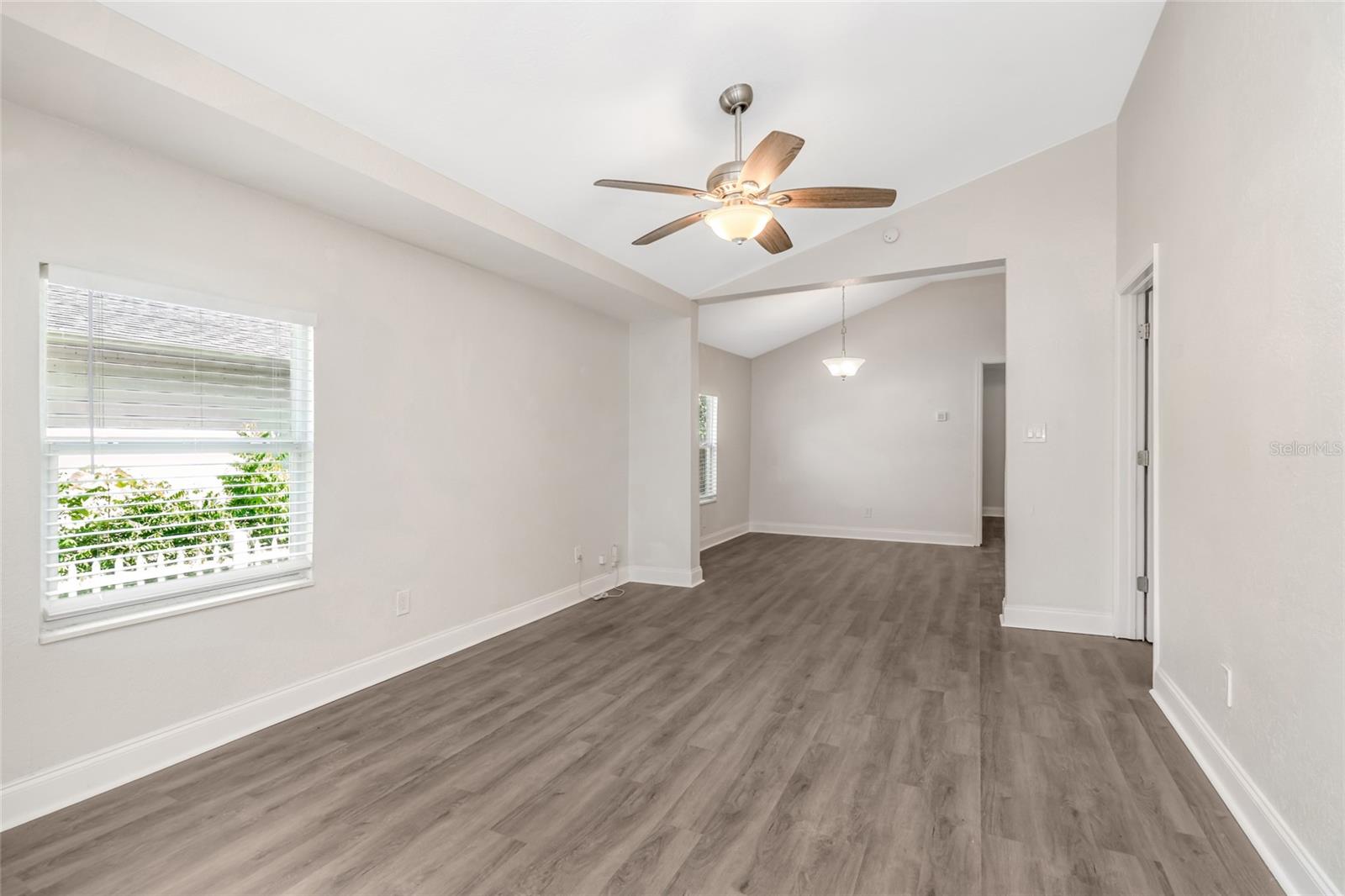 1703 E New Orleans Ave Property Photo 3