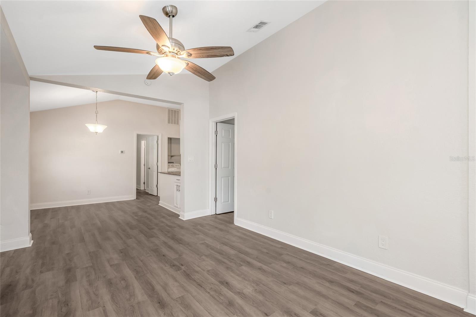 1703 E New Orleans Ave Property Photo 6