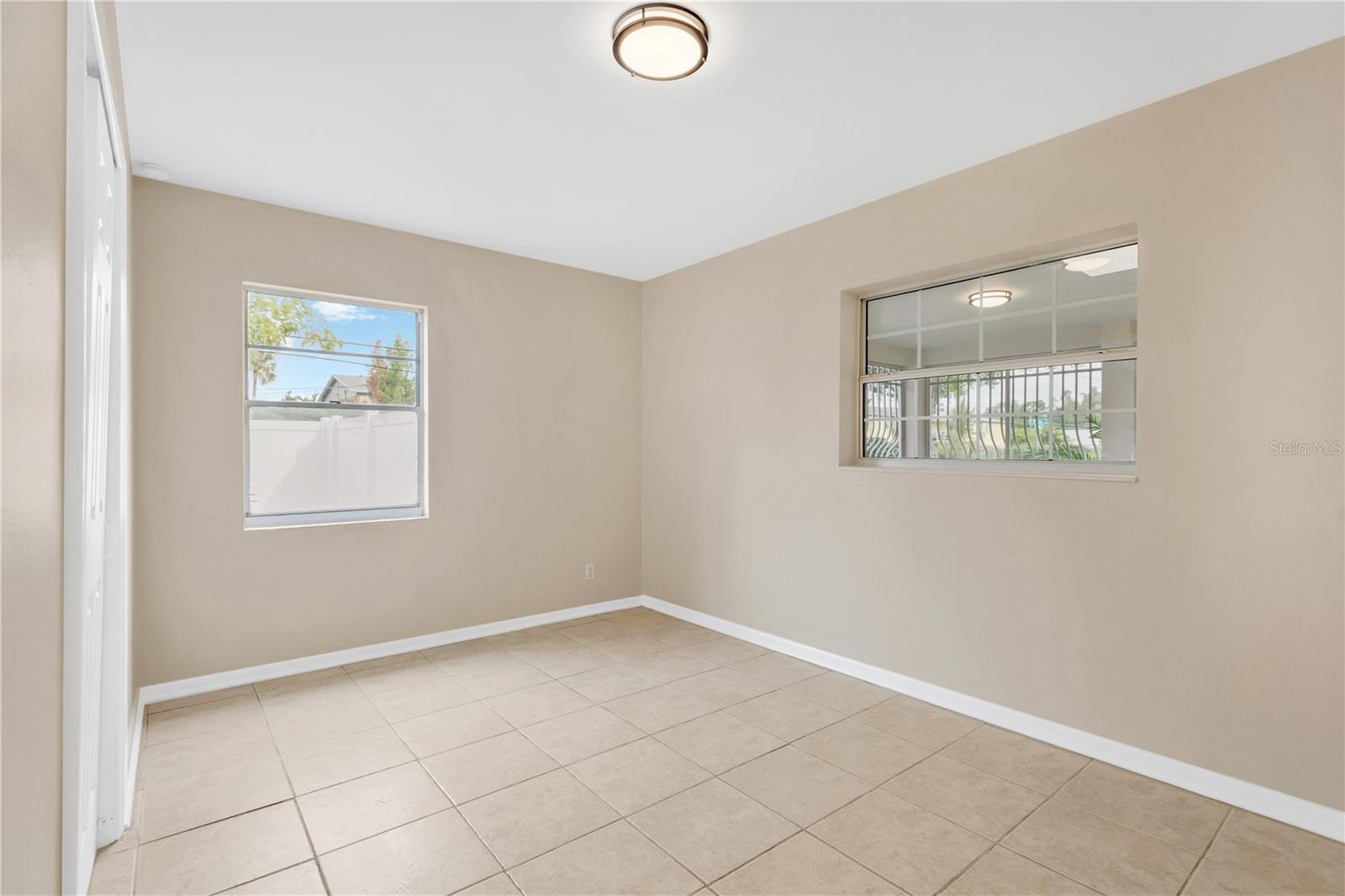3501 W Price Ave Property Photo 13