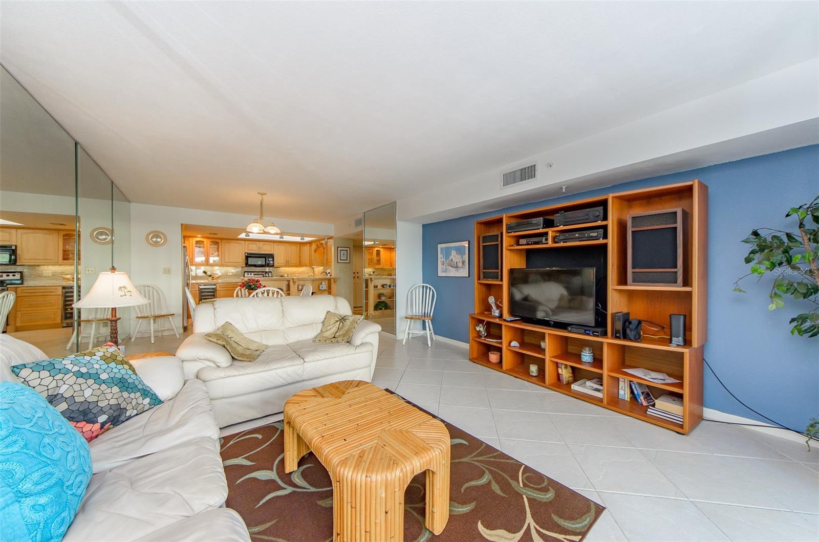 1480 Gulf Blvd #105 Property Photo 5