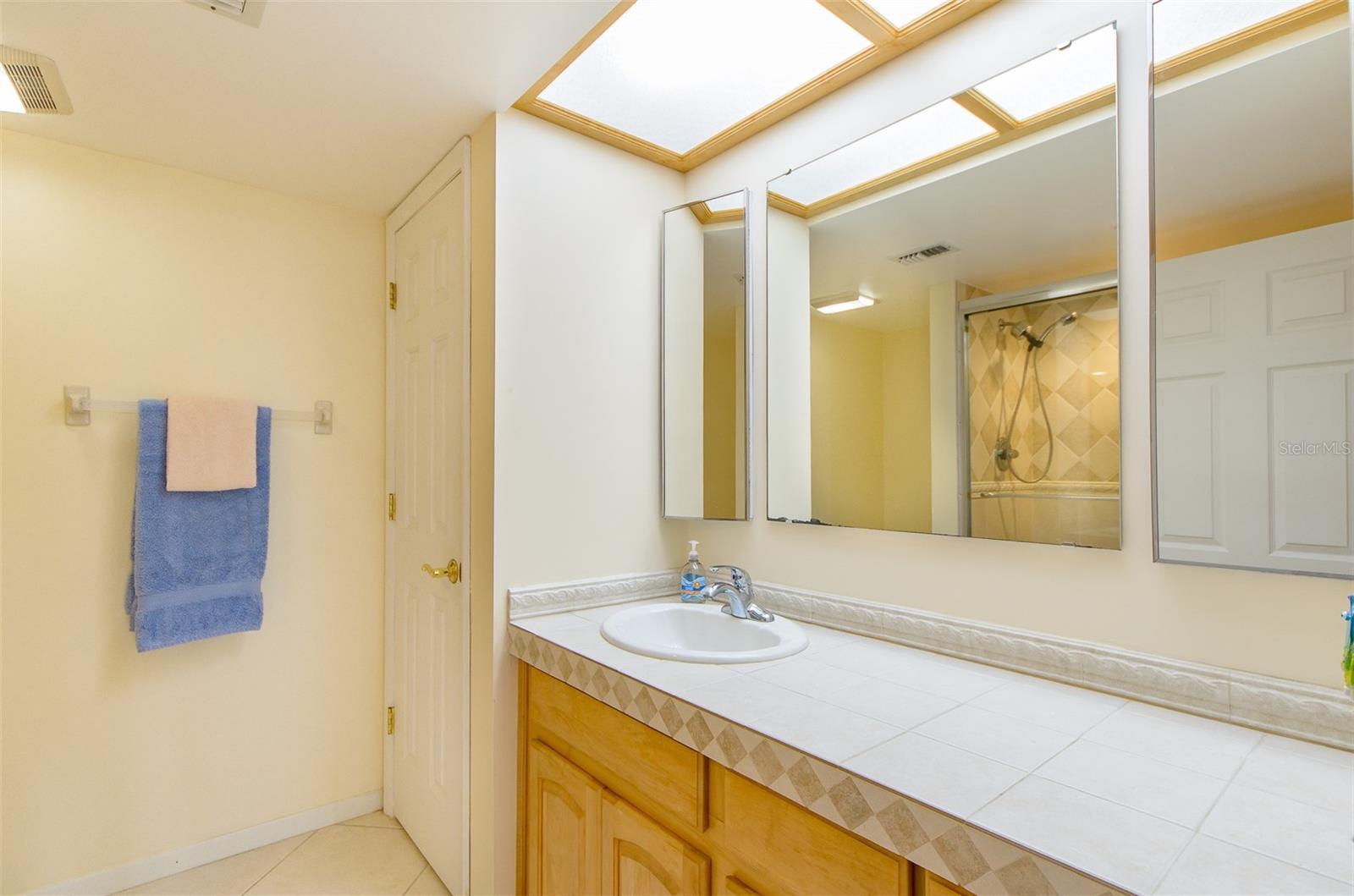 1480 Gulf Blvd #105 Property Photo 15