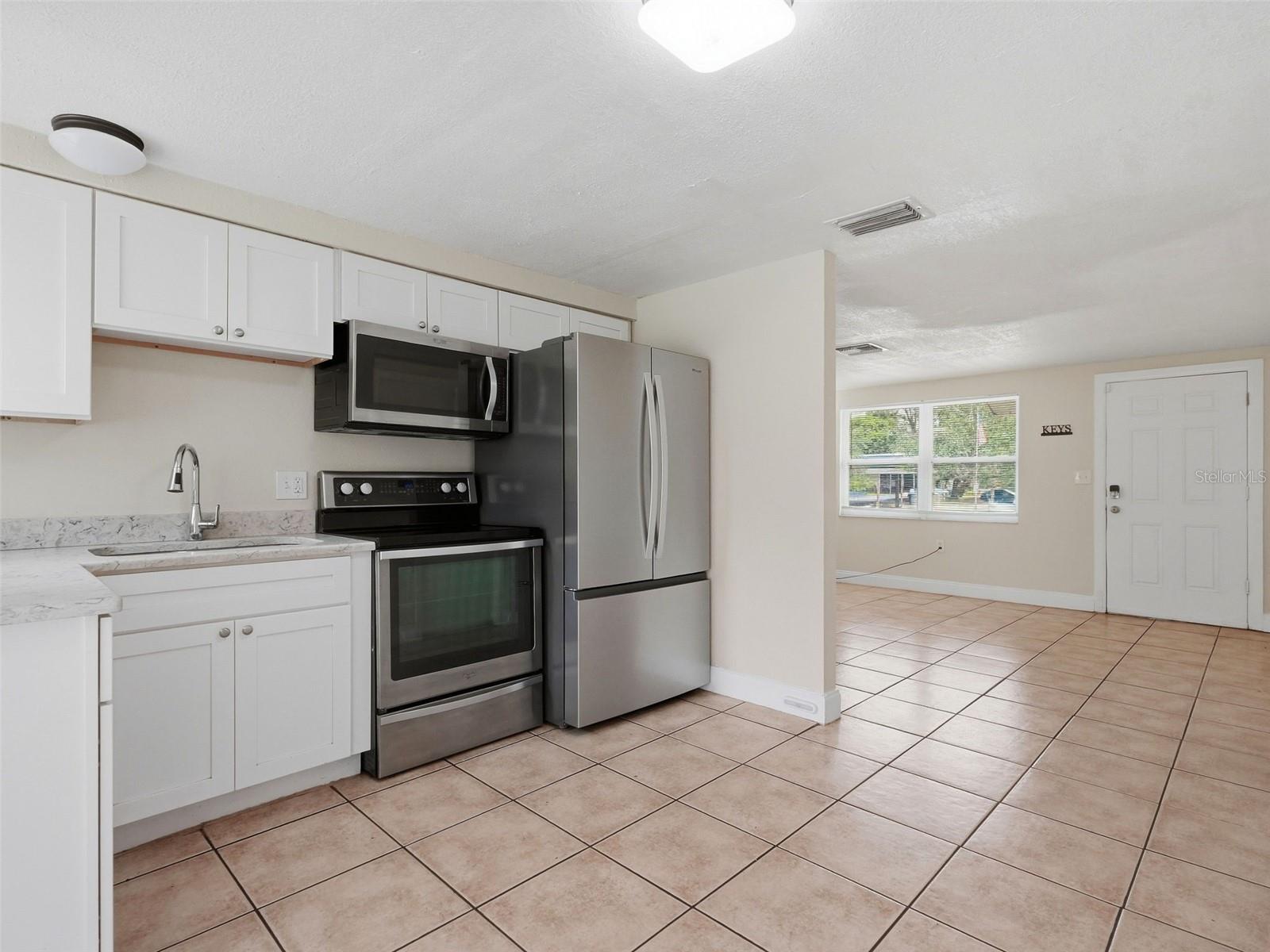 7908 Butler Ave Property Photo 11