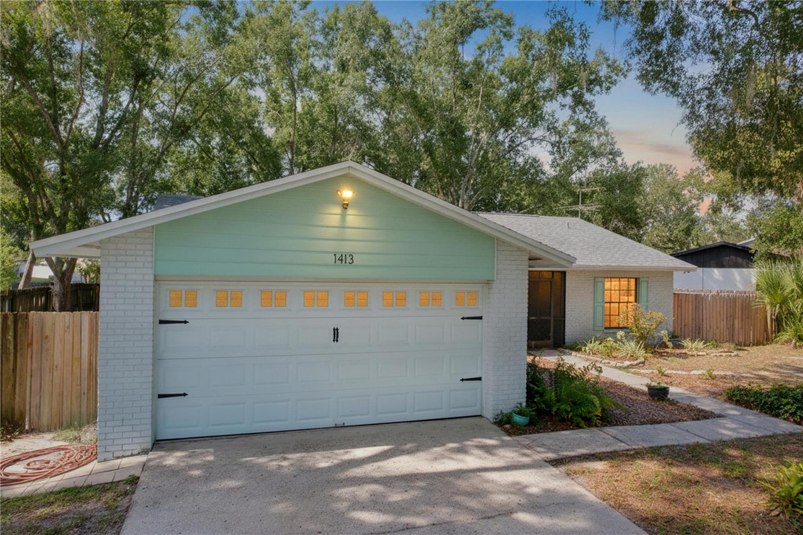 1413 Windjammer Loop Property Photo 4