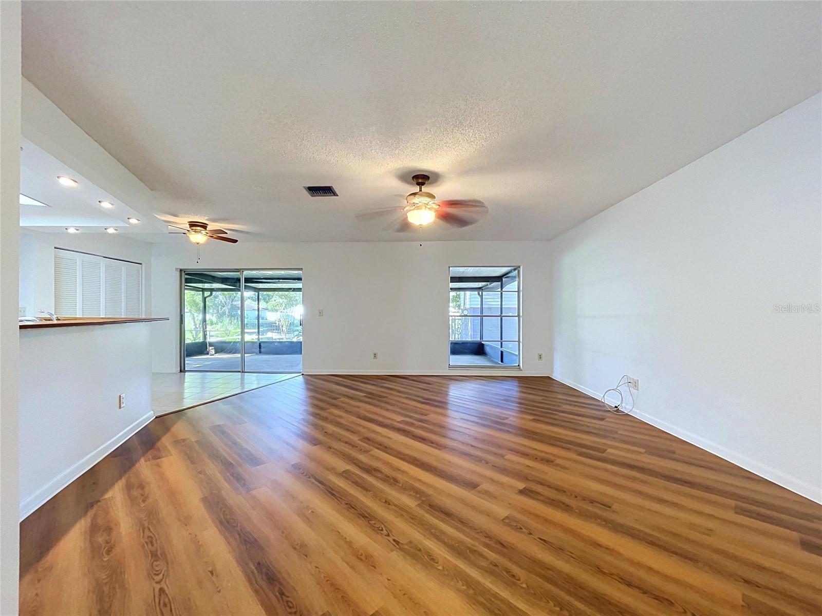 1413 Windjammer Loop Property Photo 15