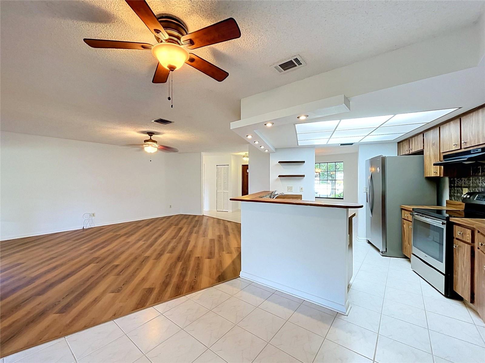 1413 Windjammer Loop Property Photo 21