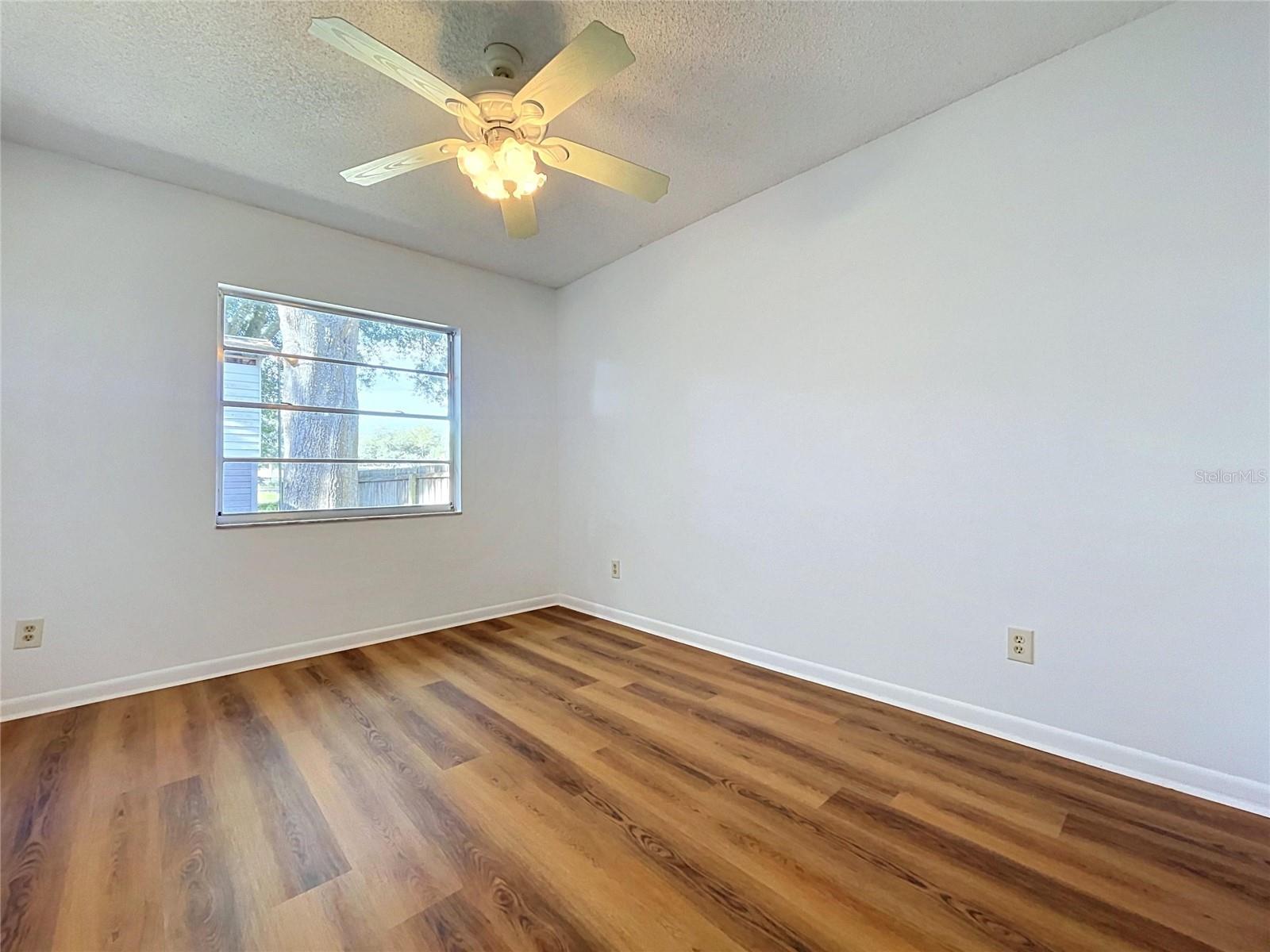 1413 Windjammer Loop Property Photo 29