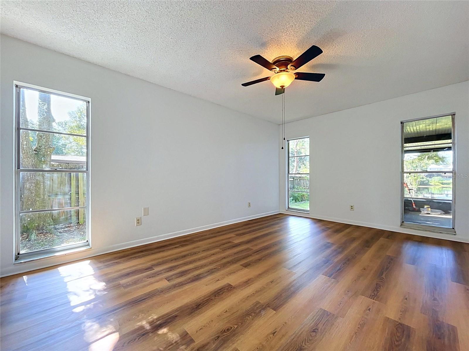 1413 Windjammer Loop Property Photo 40