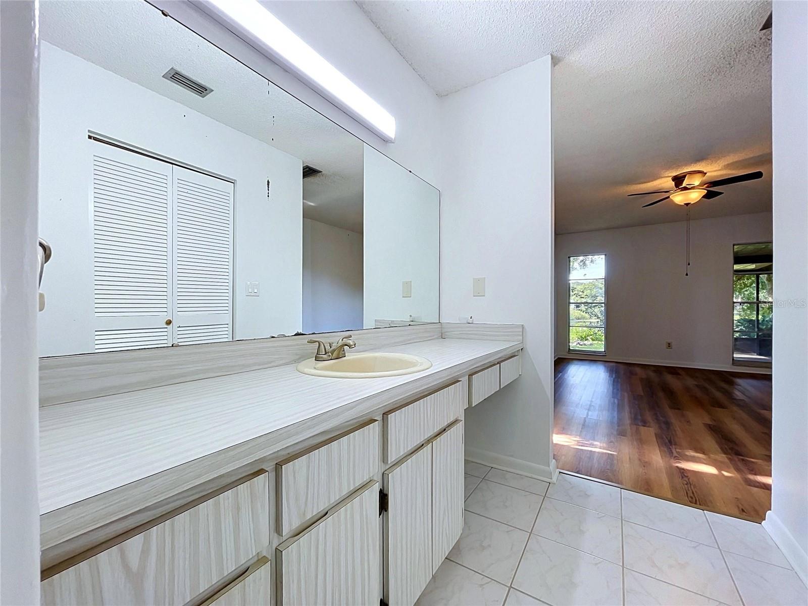 1413 Windjammer Loop Property Photo 41