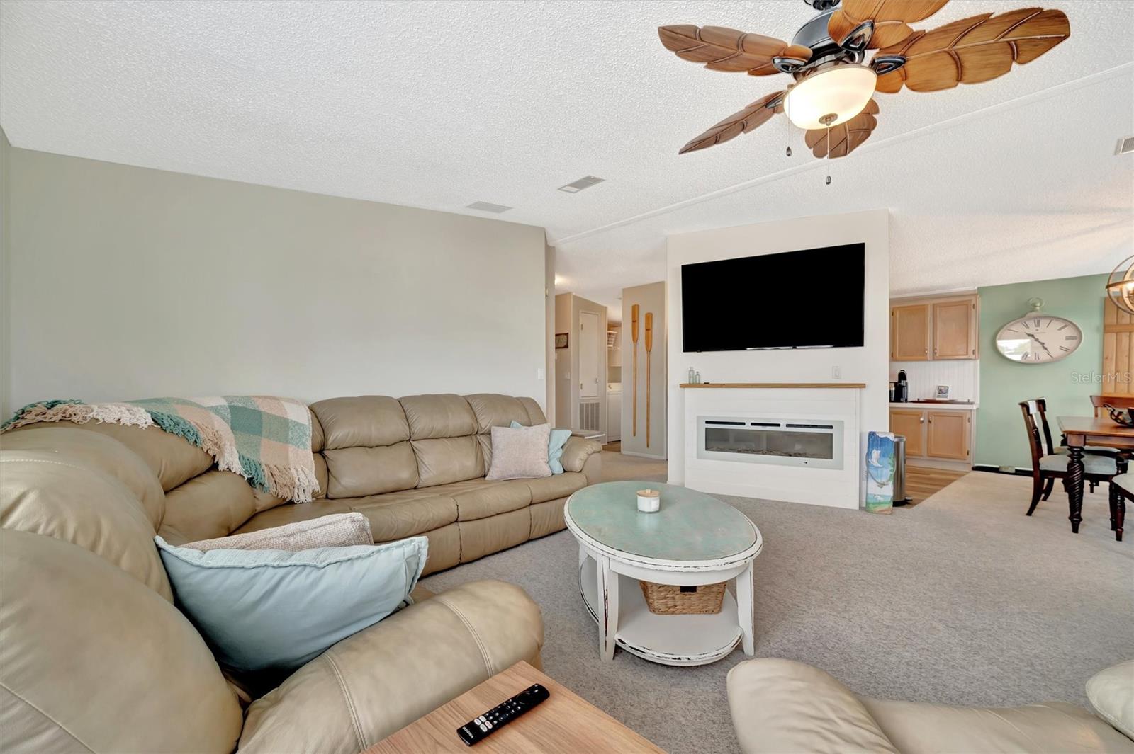 119 E Saint Johns Way Property Photo 18